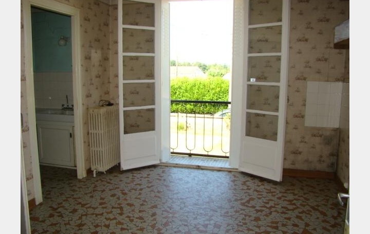 Labille Immobilier : Maison / Villa | DOMPIERRE-SUR-BESBRE (03290) | 71 m2 | 50 000 € 