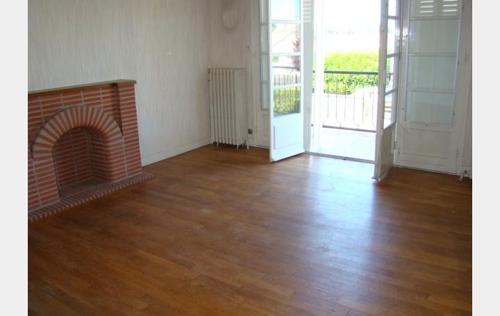Labille Immobilier : Maison / Villa | DOMPIERRE-SUR-BESBRE (03290) | 71 m2 | 50 000 € 