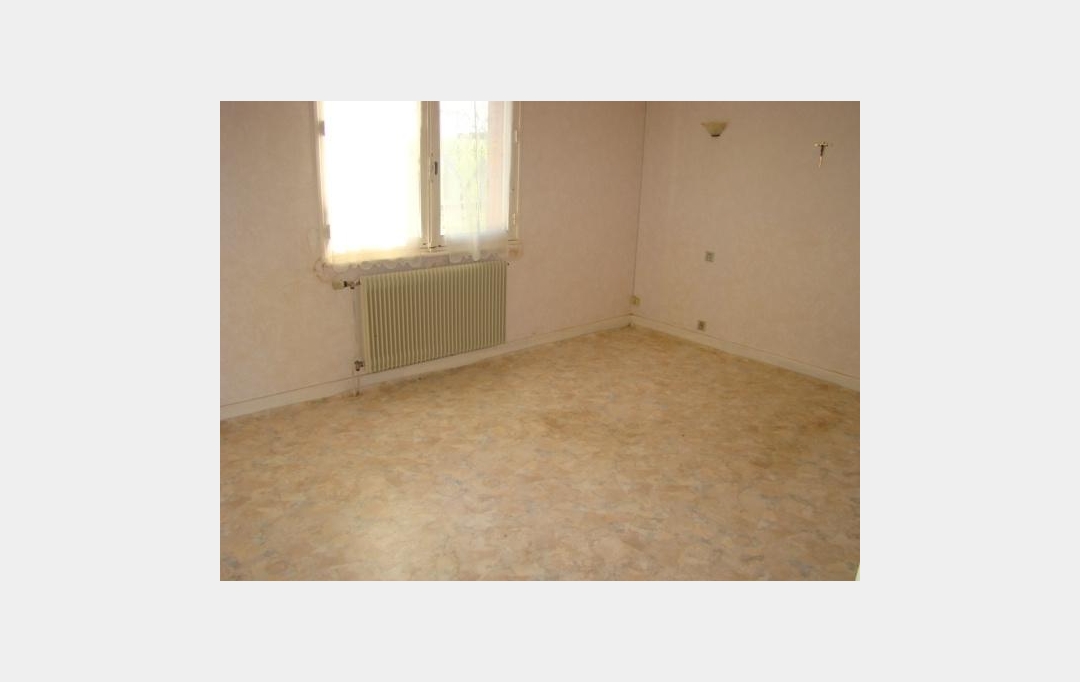 Labille Immobilier : House | DOMPIERRE-SUR-BESBRE (03290) | 86 m2 | 49 000 € 