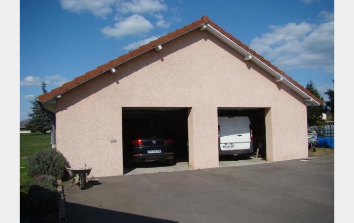 Labille Immobilier : House | DOMPIERRE-SUR-BESBRE (03290) | 167 m2 | 299 000 € 